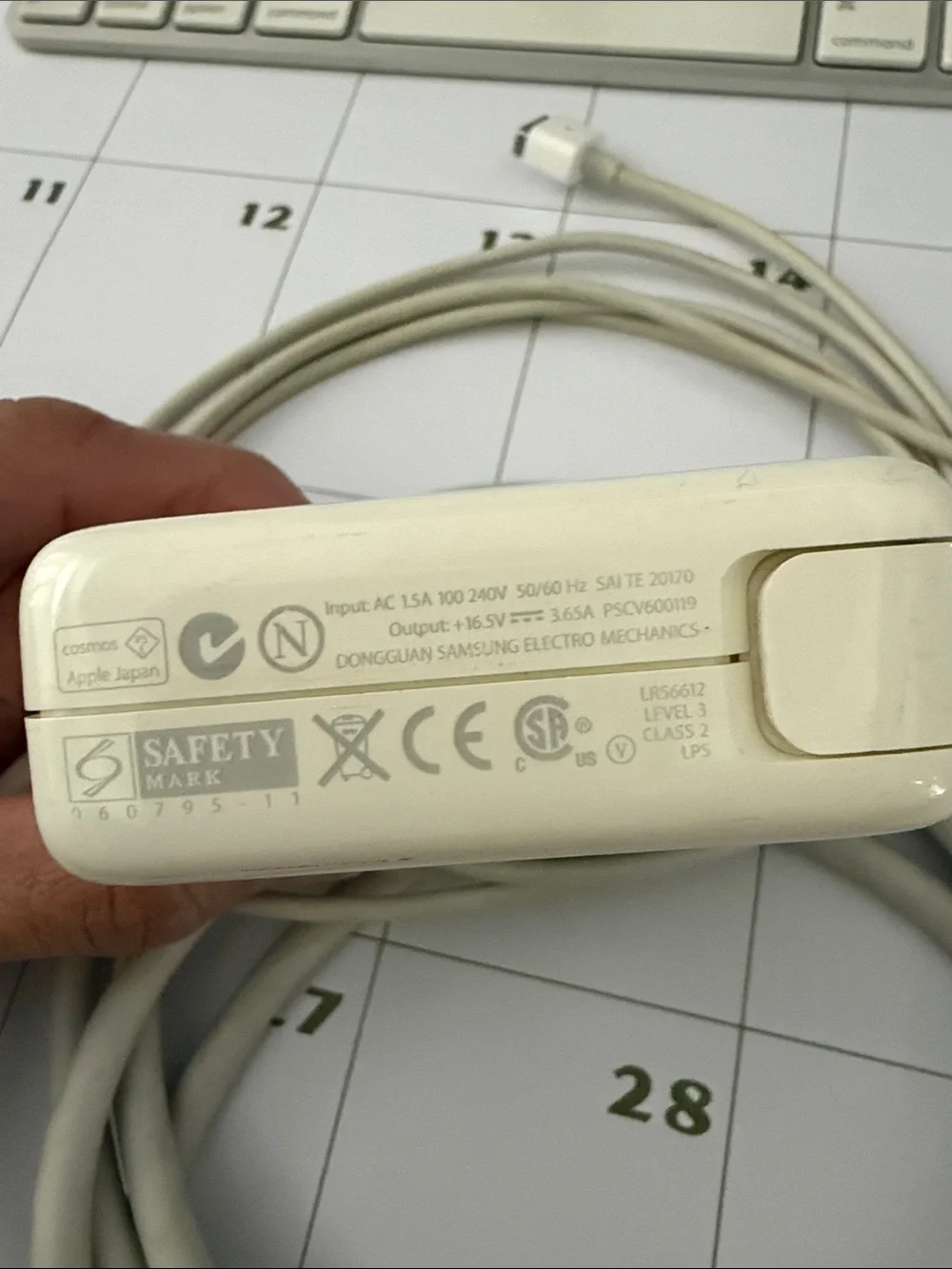 Authentic Apple MacBook MagSafe Power Adapter Charger